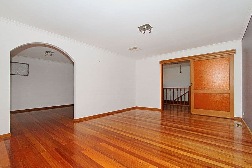 67 McLaughlin Crescent, MILL PARK VIC 3082, Mill Park - Thumbnail 3