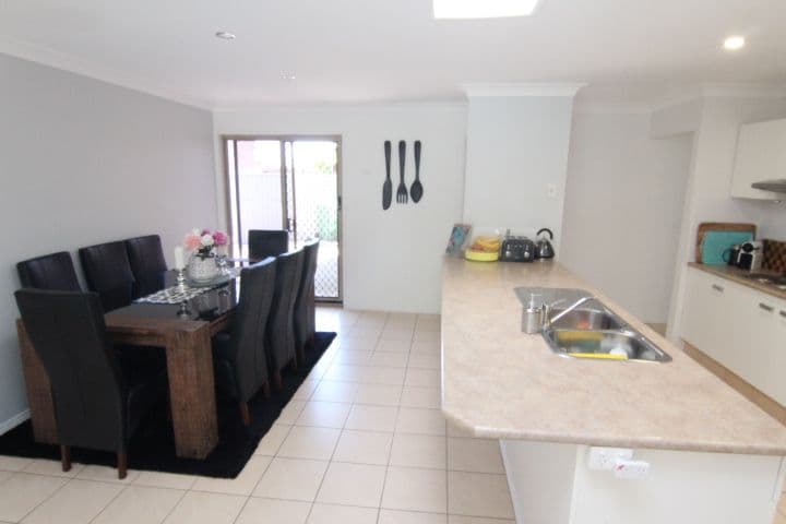 83 Allied Drive, Arundel QLD 4214, Arundel - Thumbnail 4
