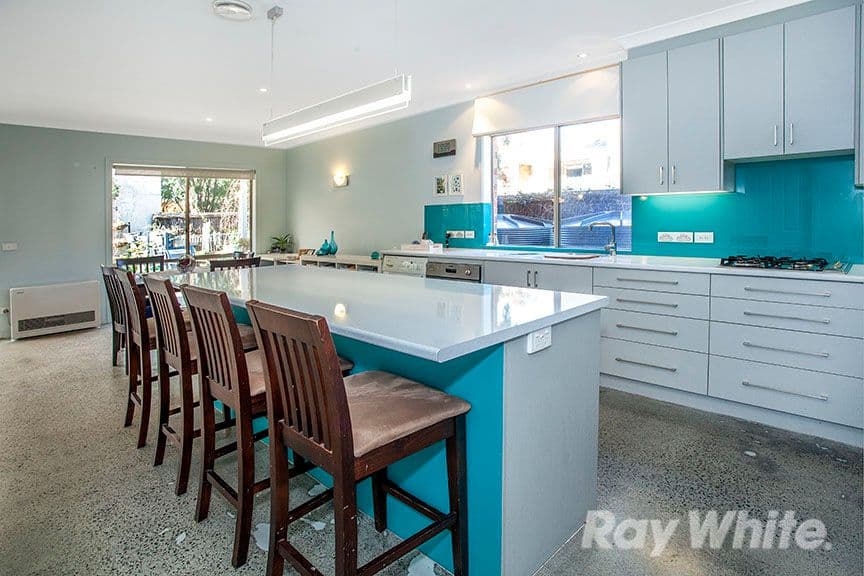 1 Longleaf Grove, Mitcham VIC 3132, Mitcham - Thumbnail 2