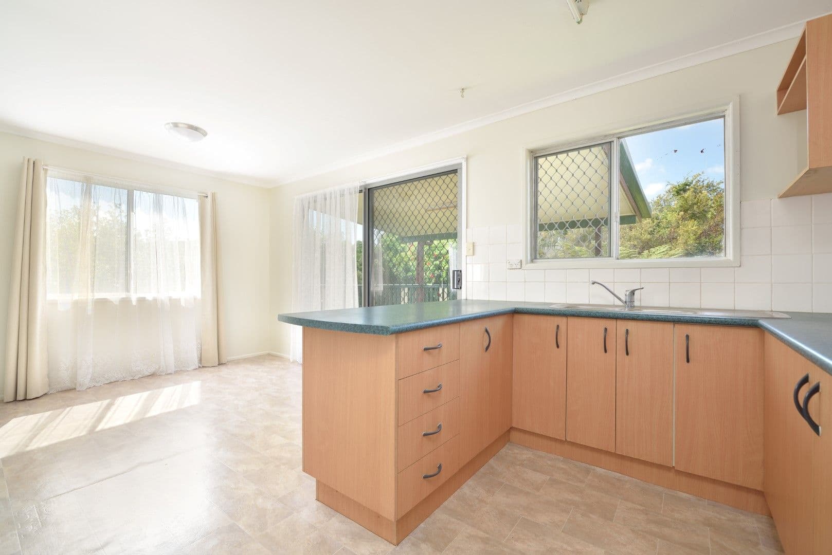 5 Schafer Street, Clinton QLD 4680, Clinton - Thumbnail 4