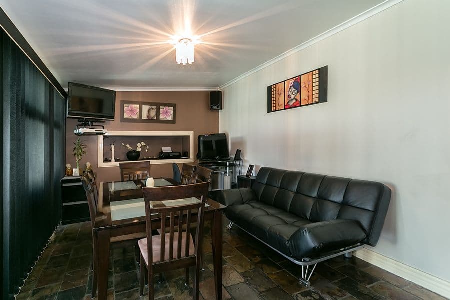 17 Margrave Street, ST ALBANS VIC 3021, St Albans - Thumbnail 3