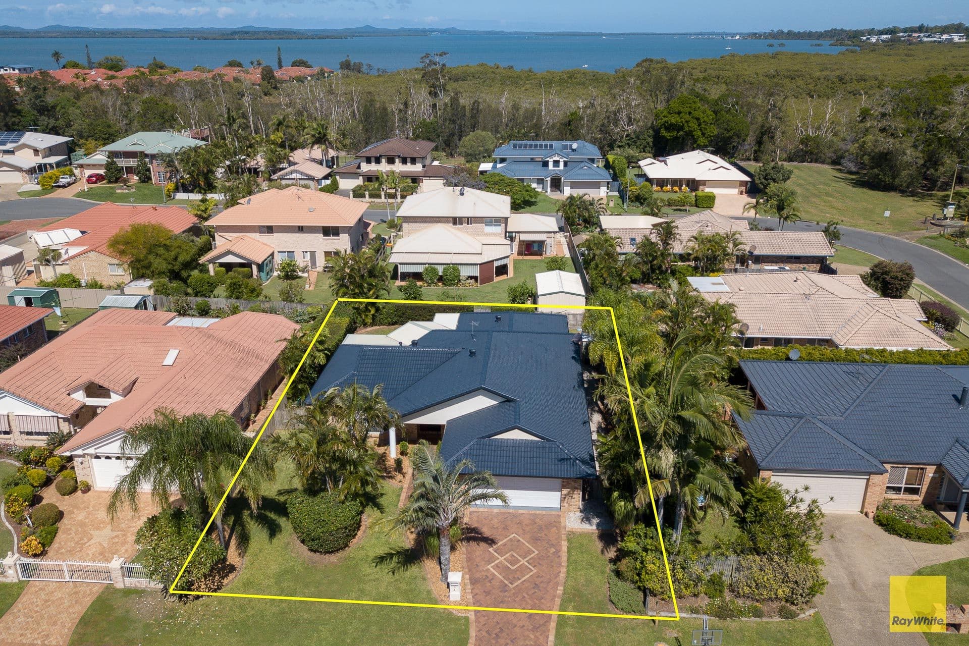 4 Seavista Court, Victoria Point QLD 4165, Victoria Point - Thumbnail 2