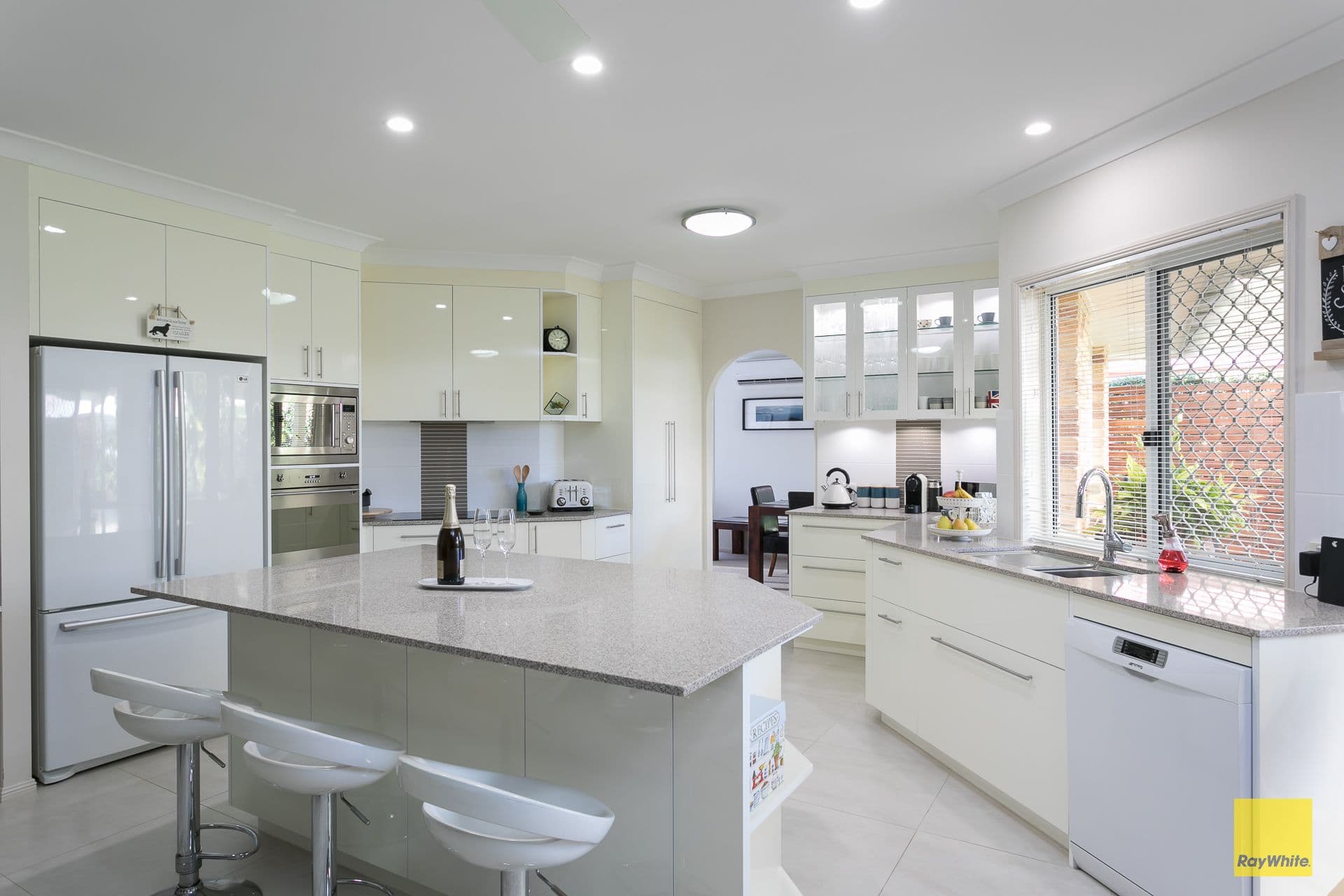 4 Seavista Court, Victoria Point QLD 4165, Victoria Point - Thumbnail 5
