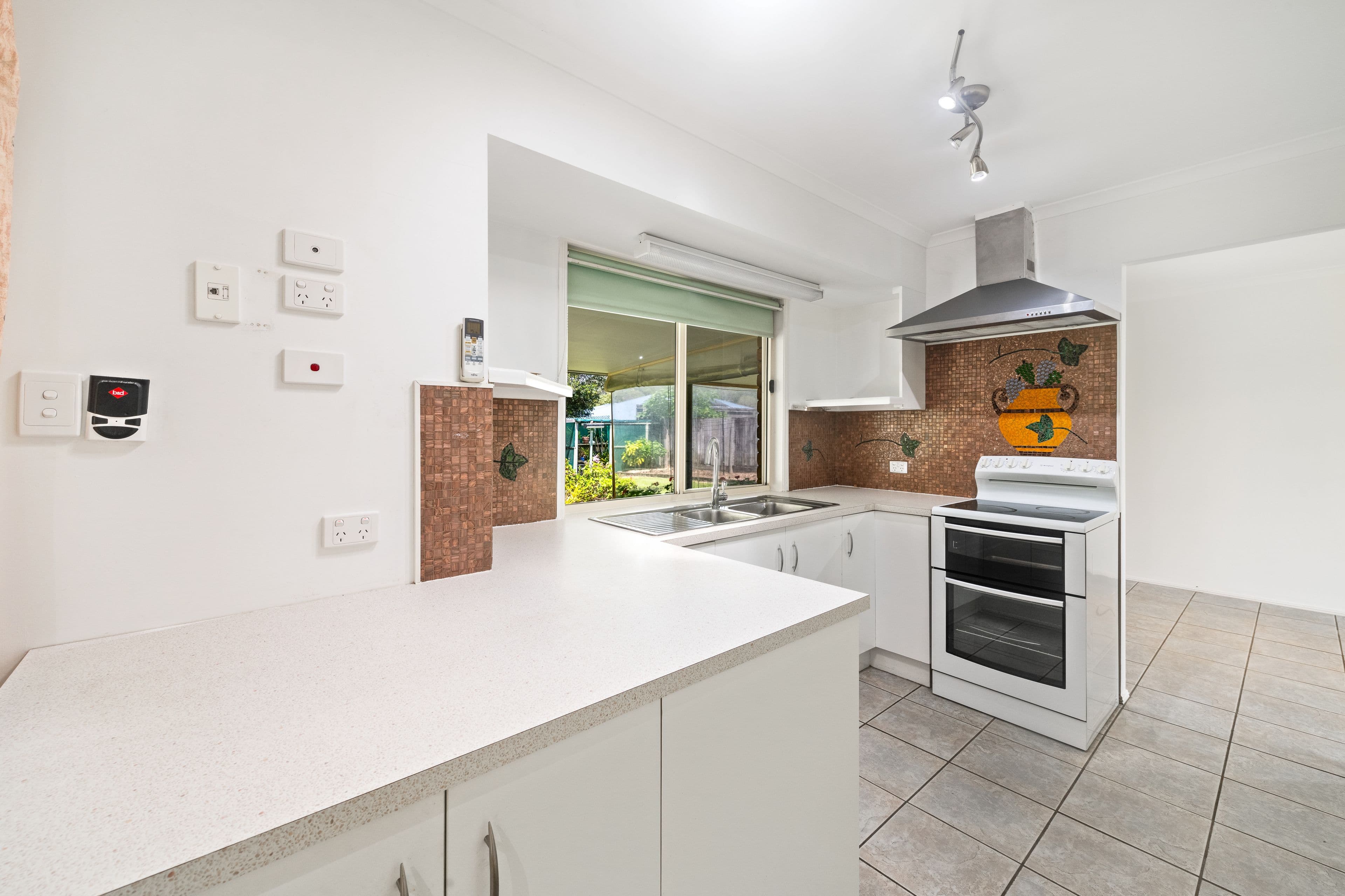 17 Belton Court, Beerwah QLD 4519, Beerwah - Thumbnail 3