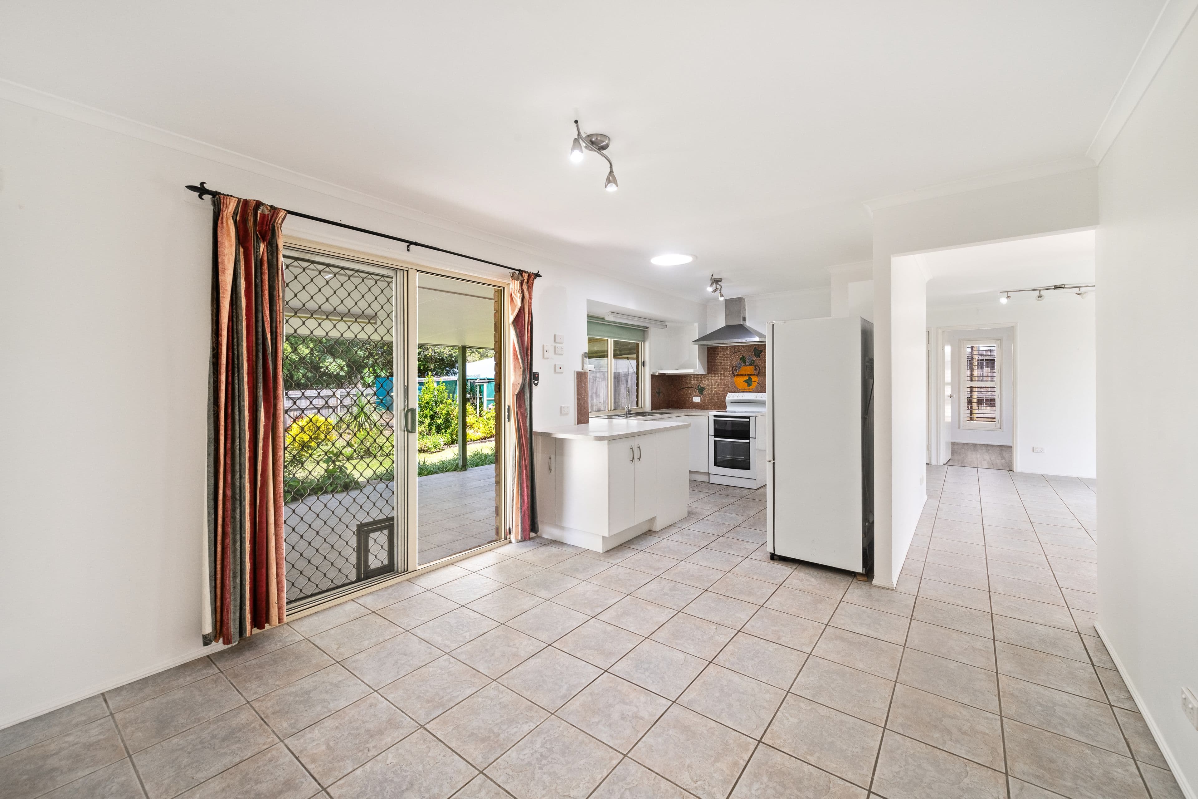 17 Belton Court, Beerwah QLD 4519, Beerwah - Thumbnail 5