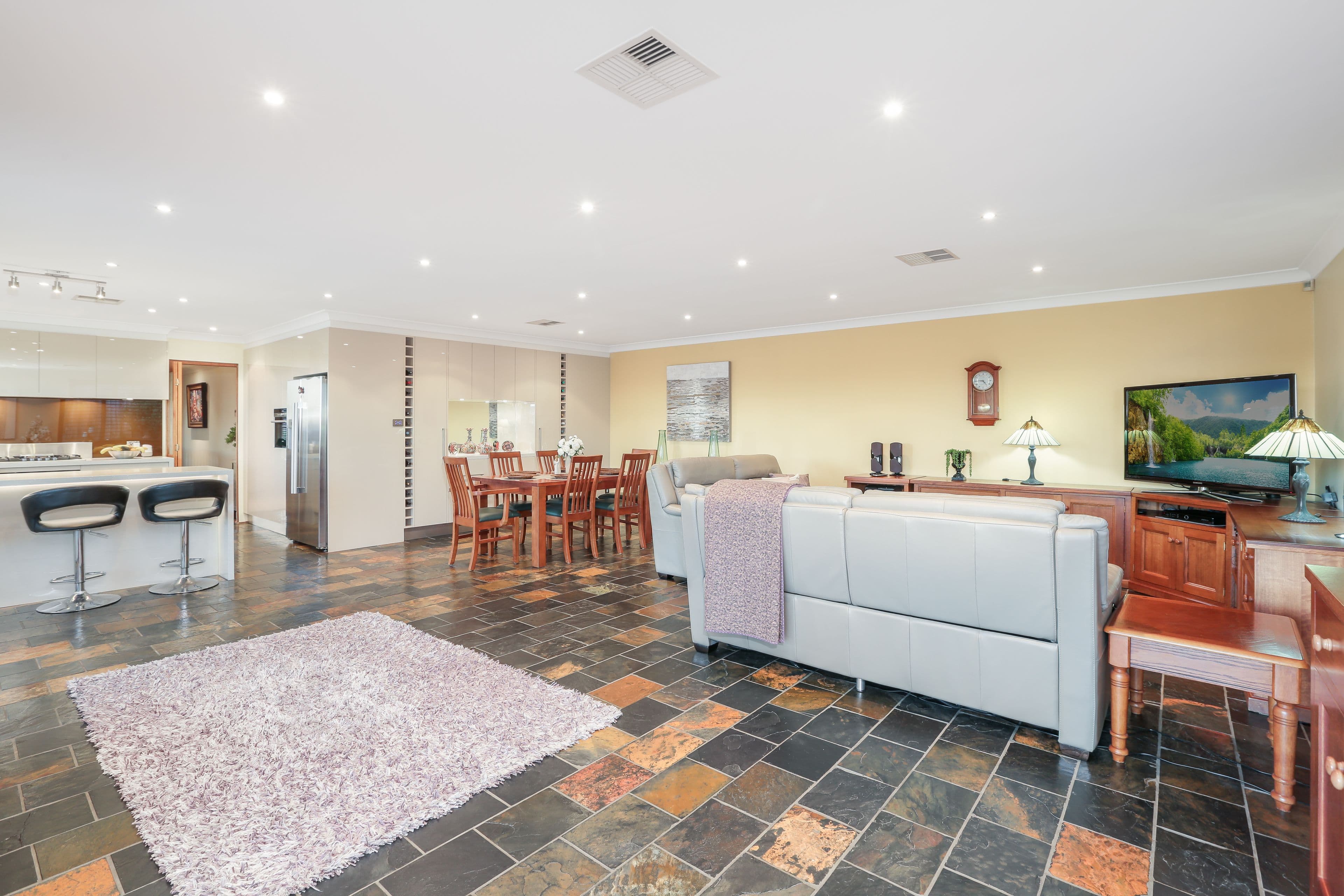 11 Kelly Close, Baulkham Hills - Thumbnail 4