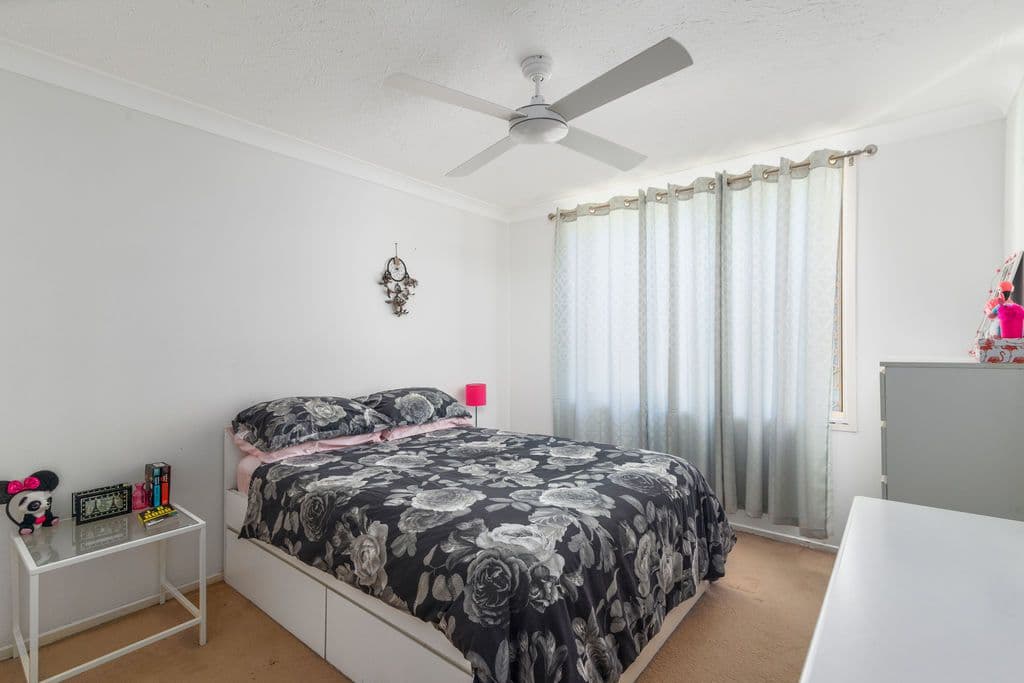 1 Rolan Court, Palm Beach QLD 4221, Palm Beach - Thumbnail 5
