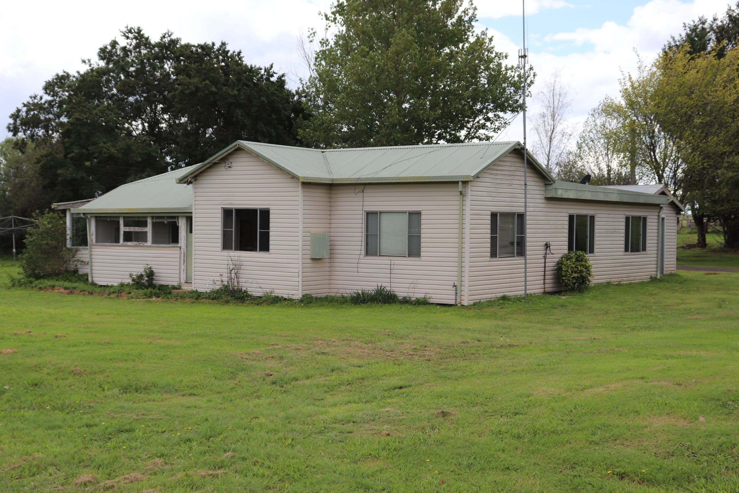 9780 New England Highway, Glen Innes NSW 2370, Glen Innes - Thumbnail 2