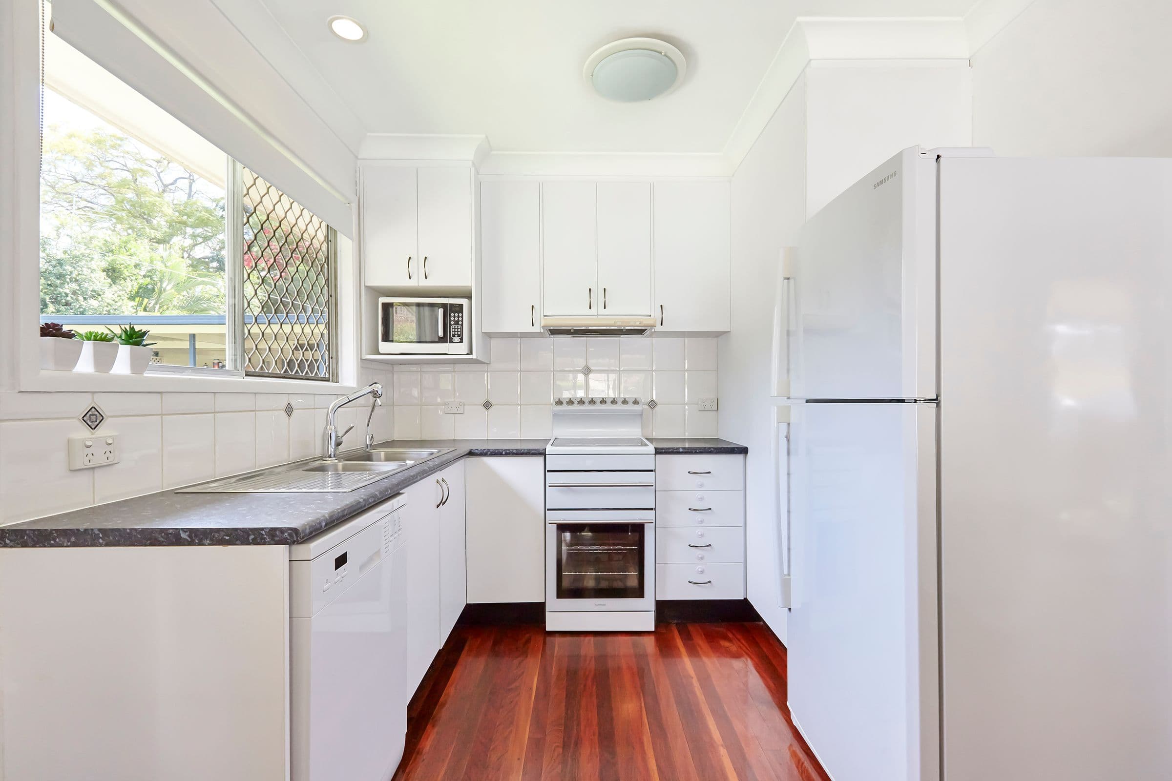 65 Mountain Street, Mount Gravatt QLD 4122, Mount Gravatt - Thumbnail 4