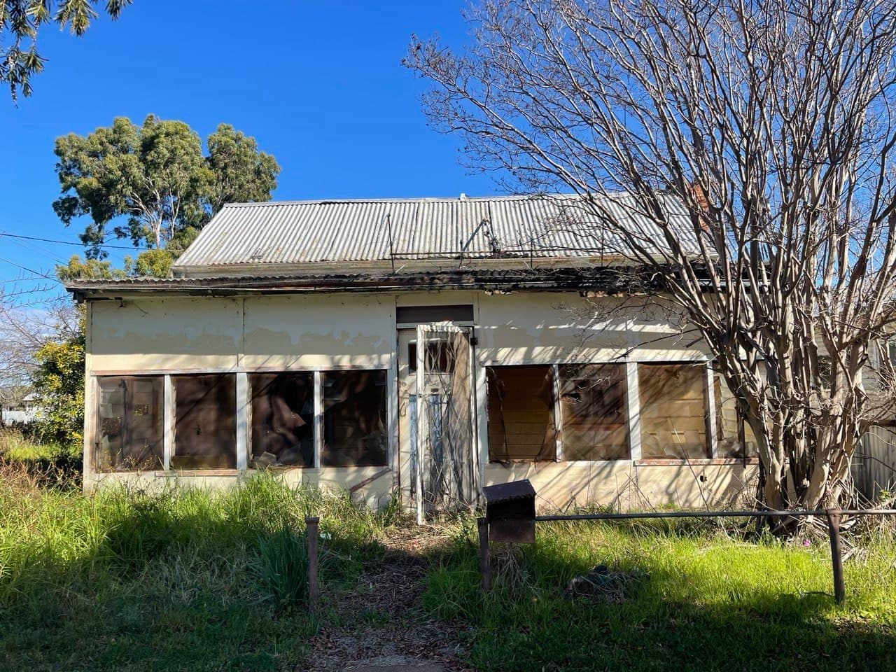 20 Caswell Street, Peak Hill NSW 2869, Peak Hill - Image 1