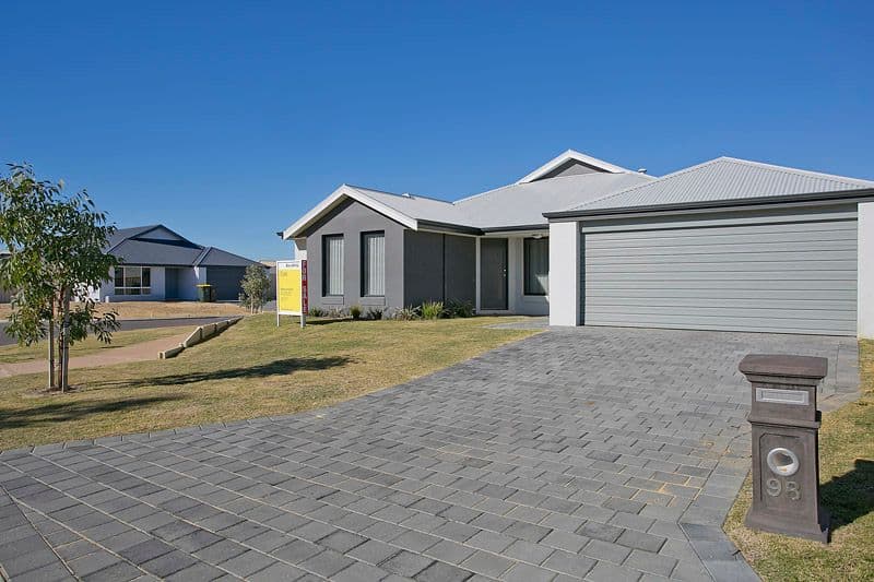98 Barbarossa Drive, CAVERSHAM WA 6055, Caversham - Image 1