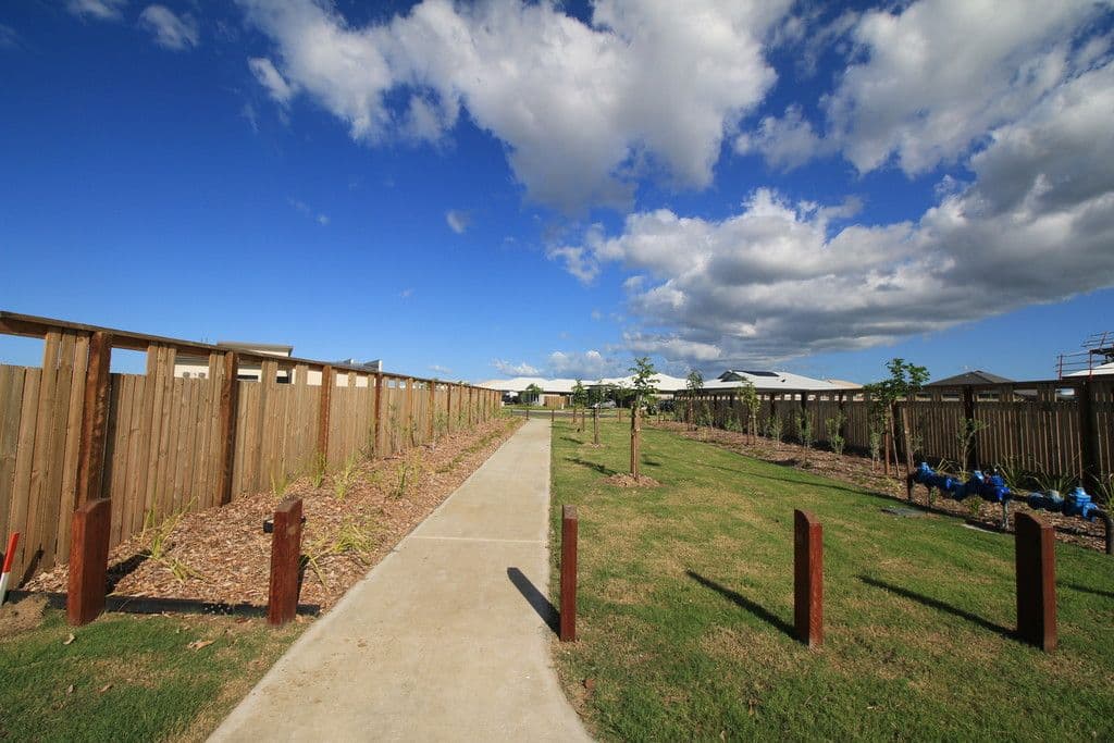 13 Coowarra Court, Mount Low QLD 4818, Mount Low - Thumbnail 2