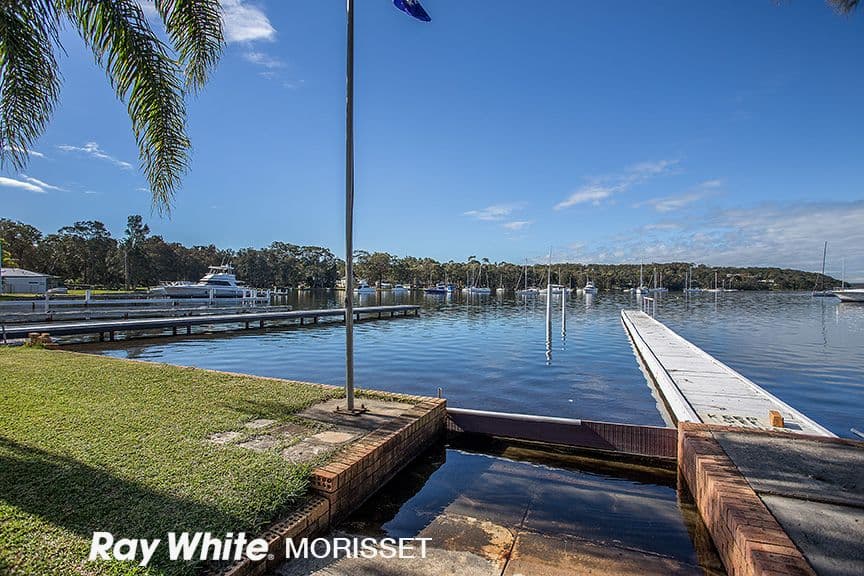 65 Dandaraga Road, Brightwaters NSW 2264, Brightwaters - Thumbnail 3