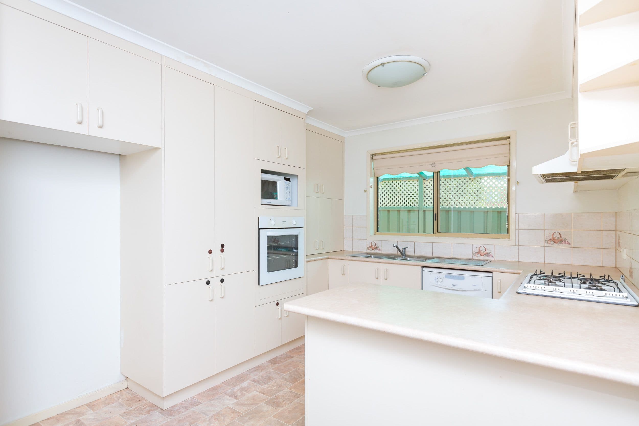 6 Harvey Close, Eaglehawk VIC 3556, Eaglehawk - Thumbnail 4