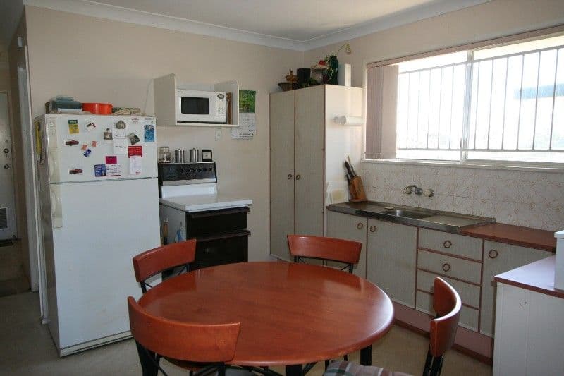 8  New Road, MANLY QLD 4179, Manly - Thumbnail 2