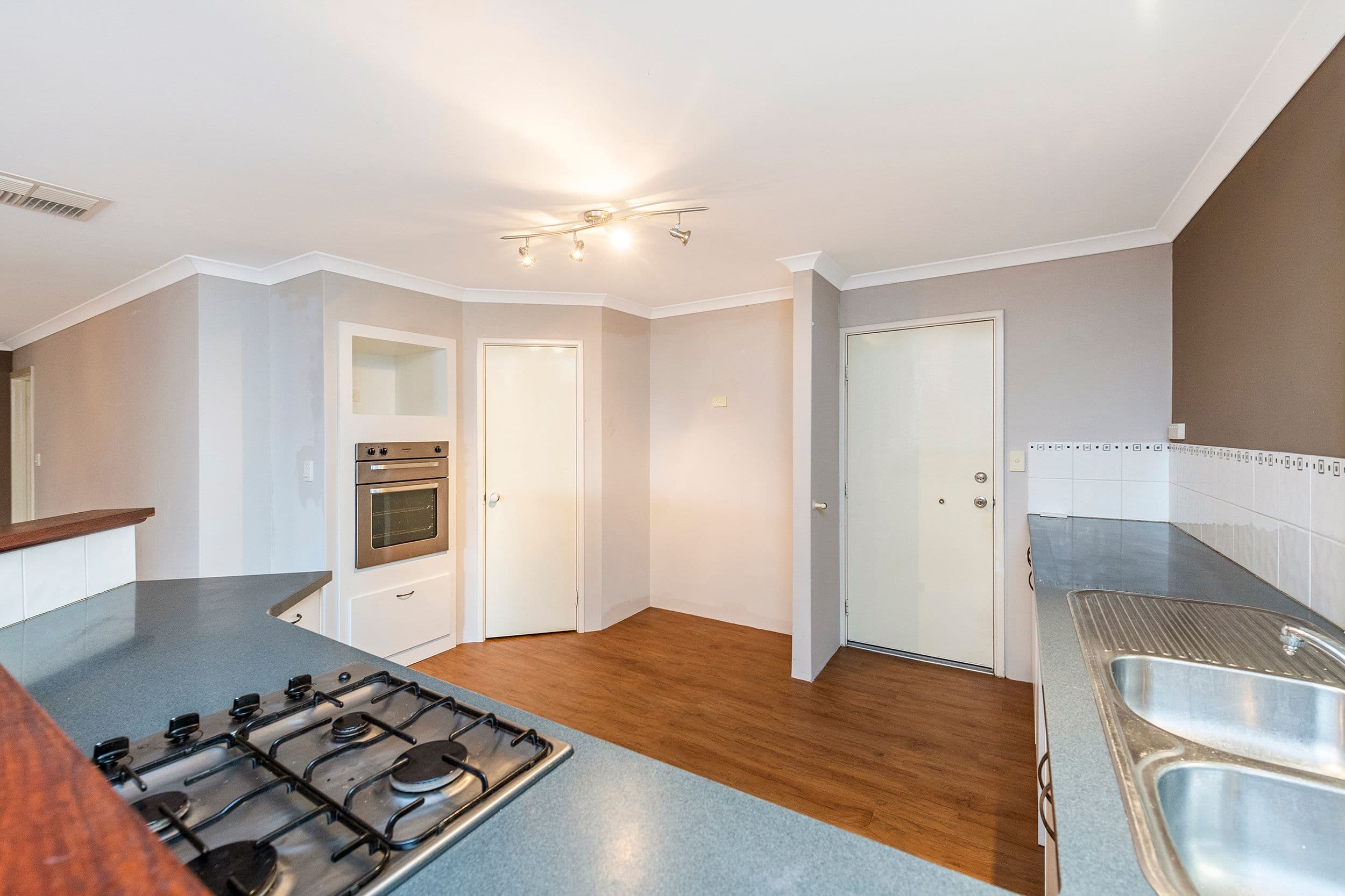 13 Lomandra View, Baldivis WA 6171, Baldivis - Thumbnail 2