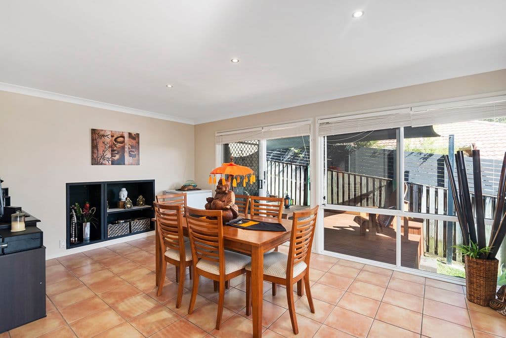 34 Banksiadale Close, Elanora QLD 4221, Elanora - Thumbnail 2
