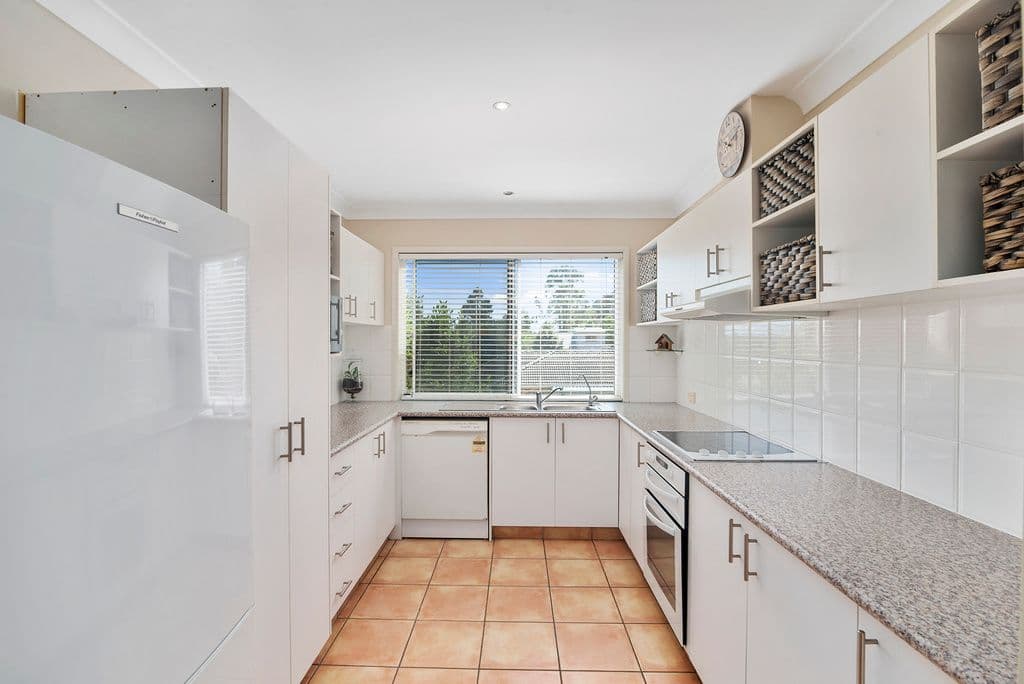 34 Banksiadale Close, Elanora QLD 4221, Elanora - Thumbnail 4