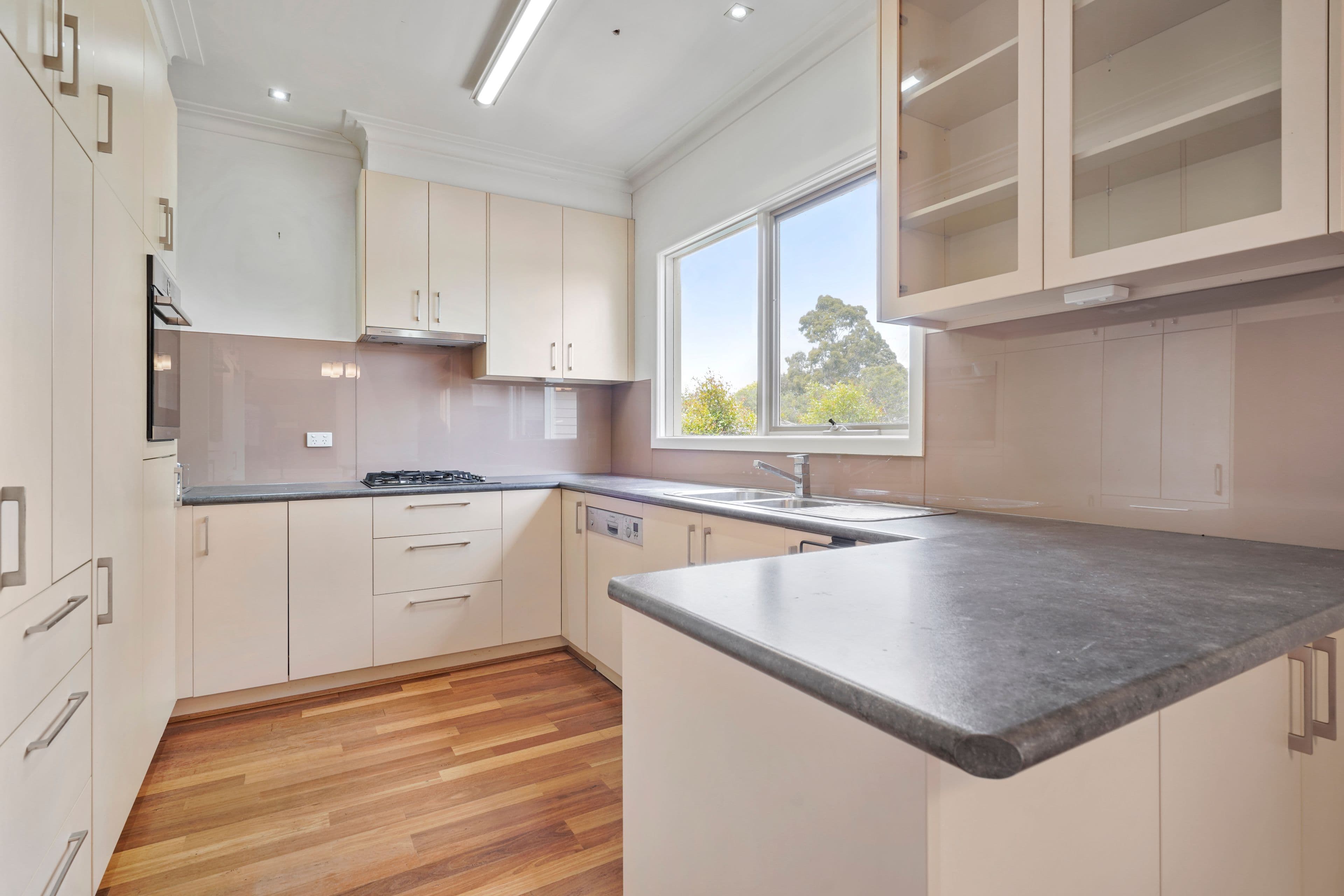 17 Edgewood Road, Dandenong VIC 3175, Dandenong - Thumbnail 4