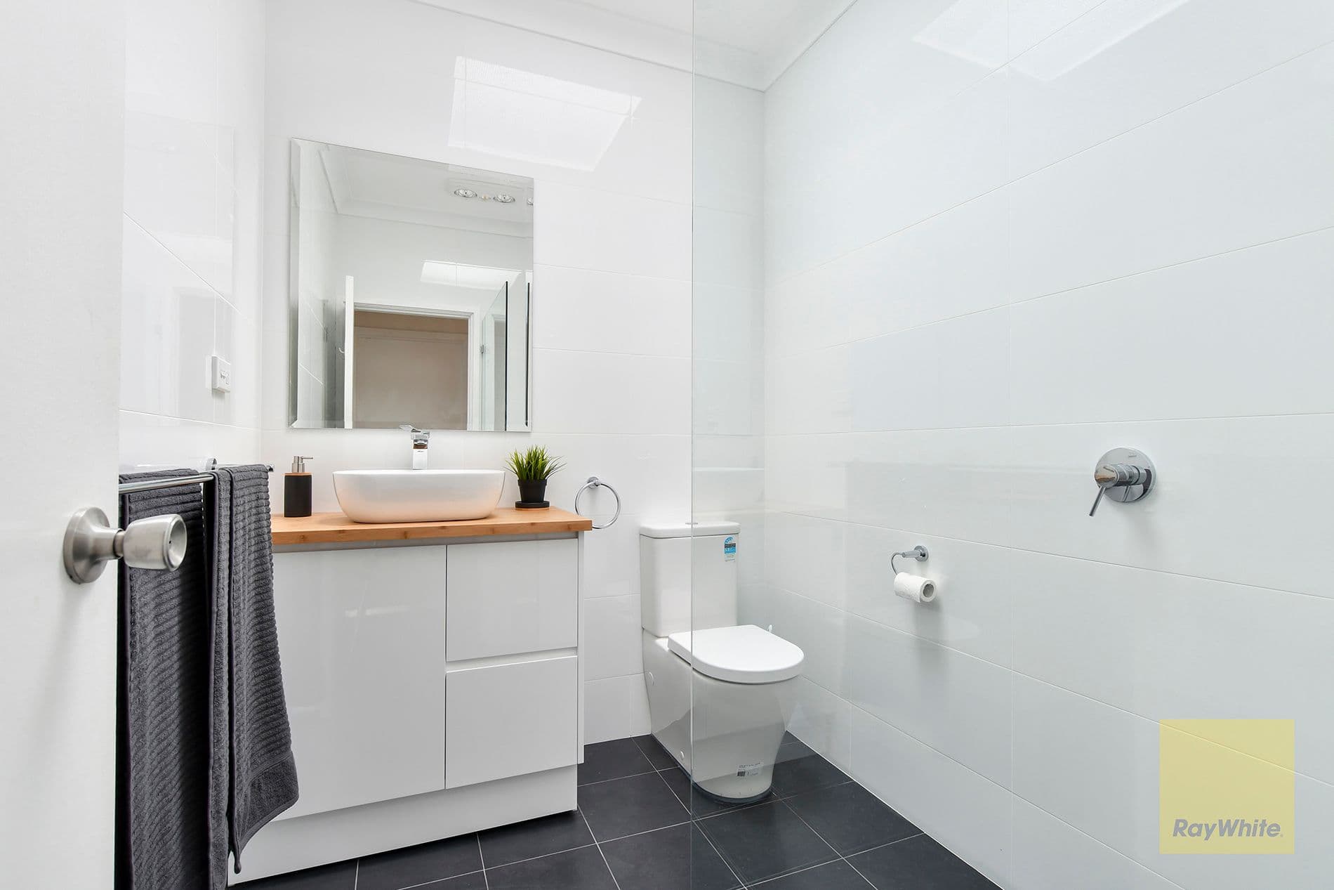 30 Osborne Avenue, Umina Beach - Thumbnail 3