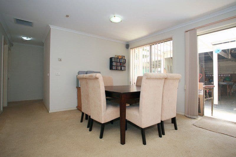 18 Fairhaven Boulevard, CRANBOURNE VIC 3977, Cranbourne West - Thumbnail 4