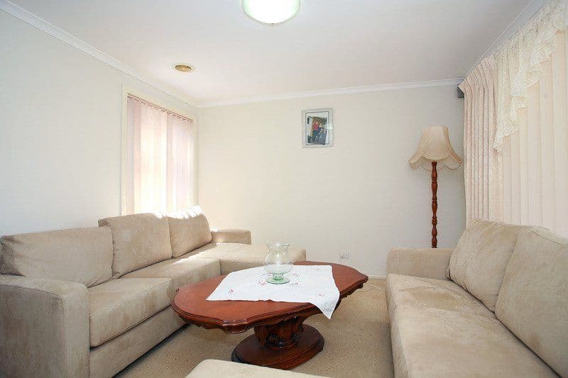 18 Fairhaven Boulevard, CRANBOURNE VIC 3977, Cranbourne West - Thumbnail 6