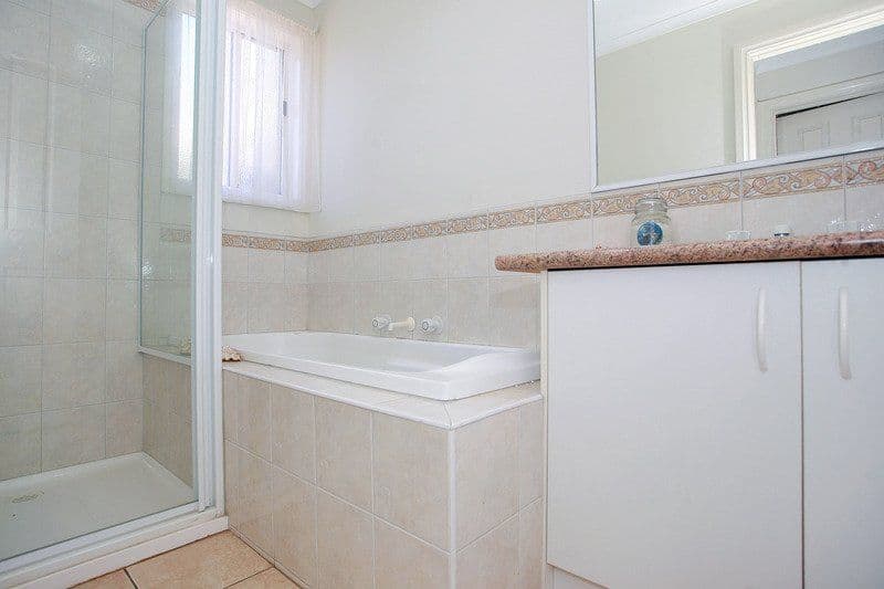 18 Fairhaven Boulevard, CRANBOURNE VIC 3977, Cranbourne West - Thumbnail 7