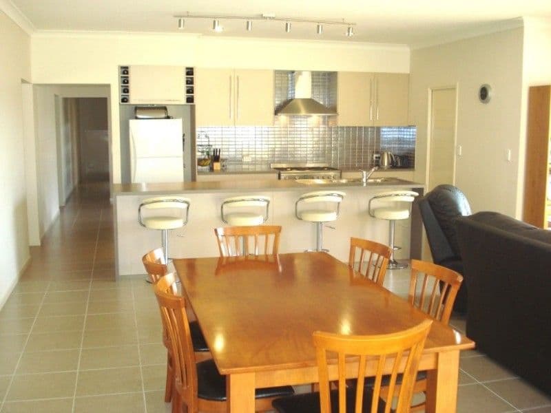 53 Harmsworth Road, PACIFIC PINES QLD 4211, Pacific Pines - Thumbnail 6