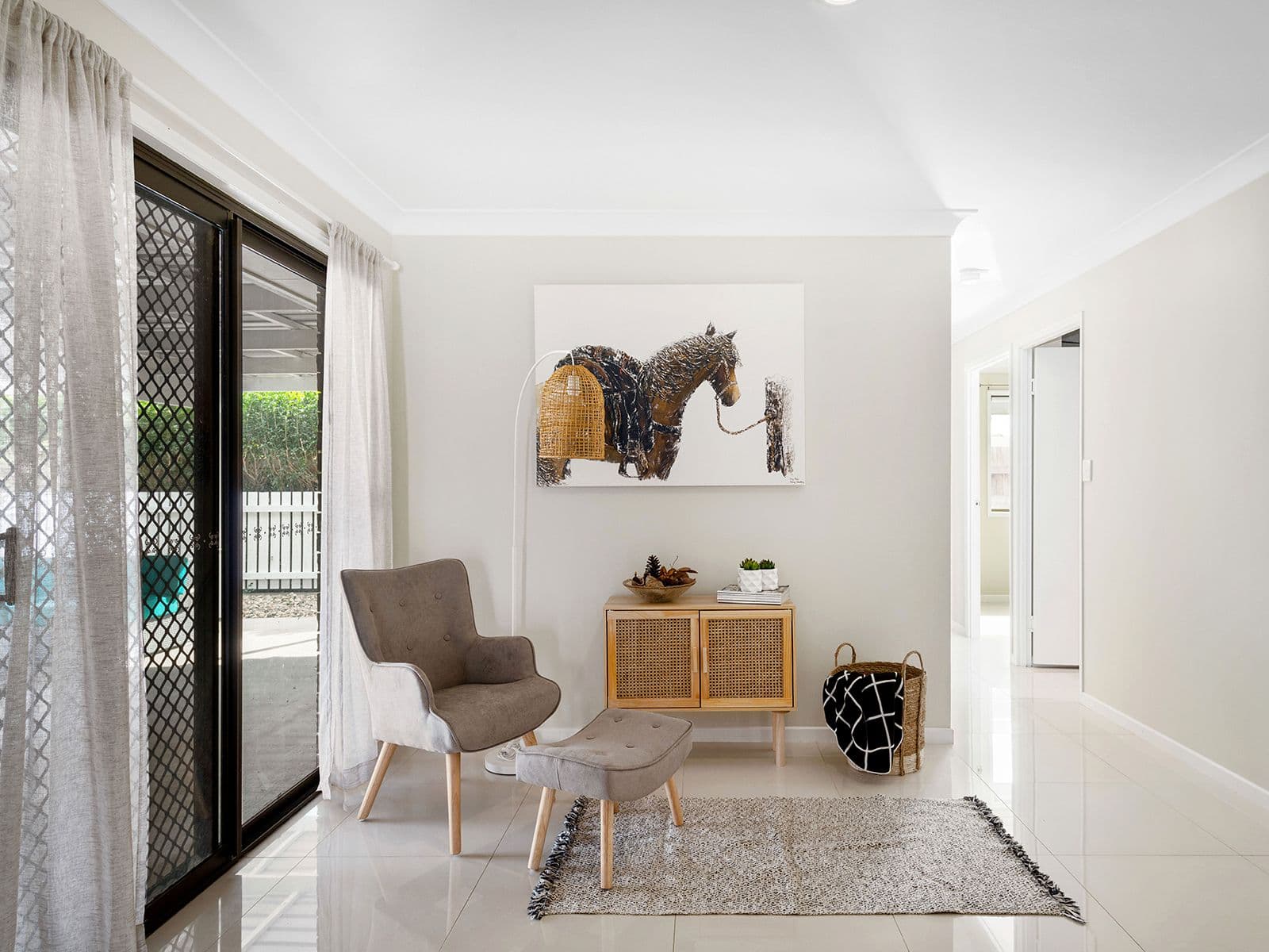 1 Canning Close, Wynnum West QLD 4178, Wynnum West - Thumbnail 2