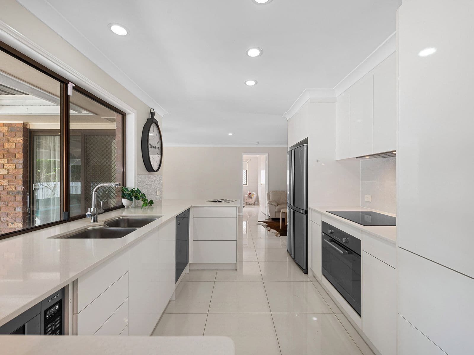 1 Canning Close, Wynnum West QLD 4178, Wynnum West - Thumbnail 5