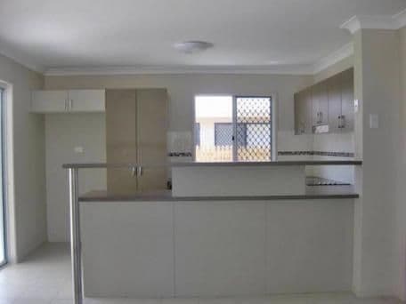32 Ulysses Drive, MOUNT LOUISA QLD 4814, Mount Louisa - Thumbnail 3