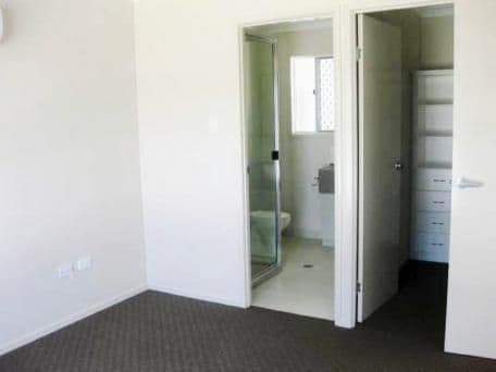 32 Ulysses Drive, MOUNT LOUISA QLD 4814, Mount Louisa - Thumbnail 6