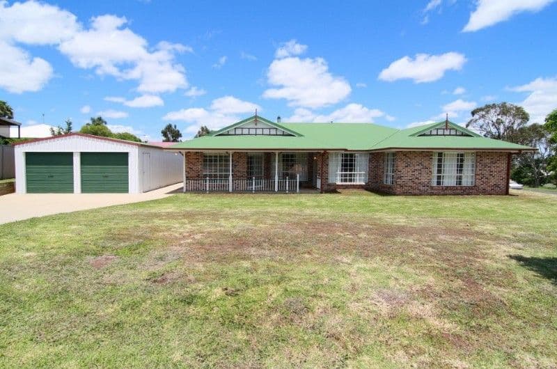 8 Robindale Drive, DARLING HEIGHTS QLD 4350, Darling Heights - Image 1