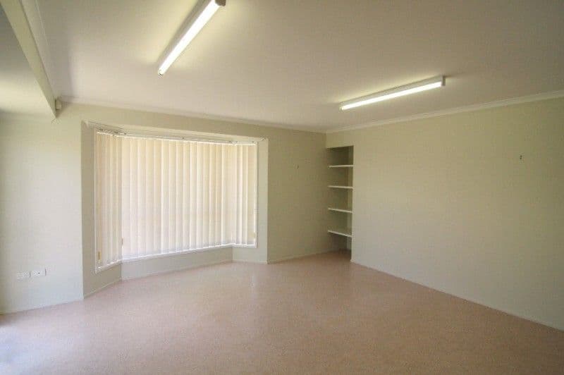 8 Robindale Drive, DARLING HEIGHTS QLD 4350, Darling Heights - Thumbnail 8