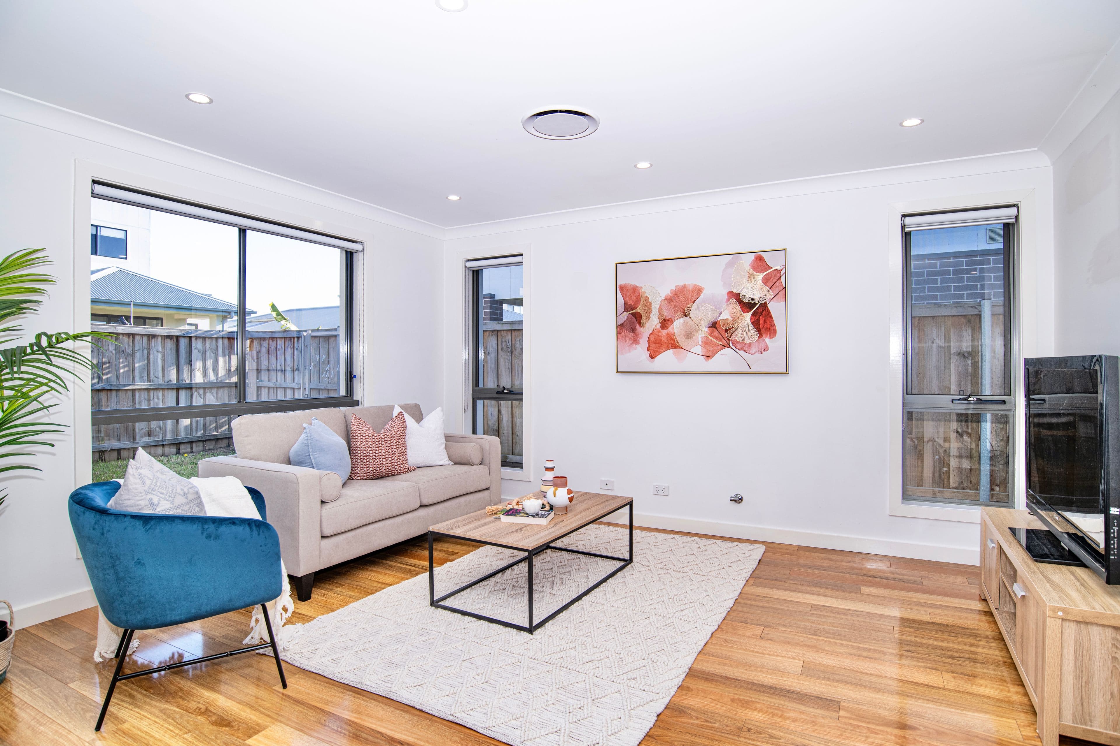 12 Kingsdale Avenue, Catherine Field NSW 2557, Catherine Field - Thumbnail 2