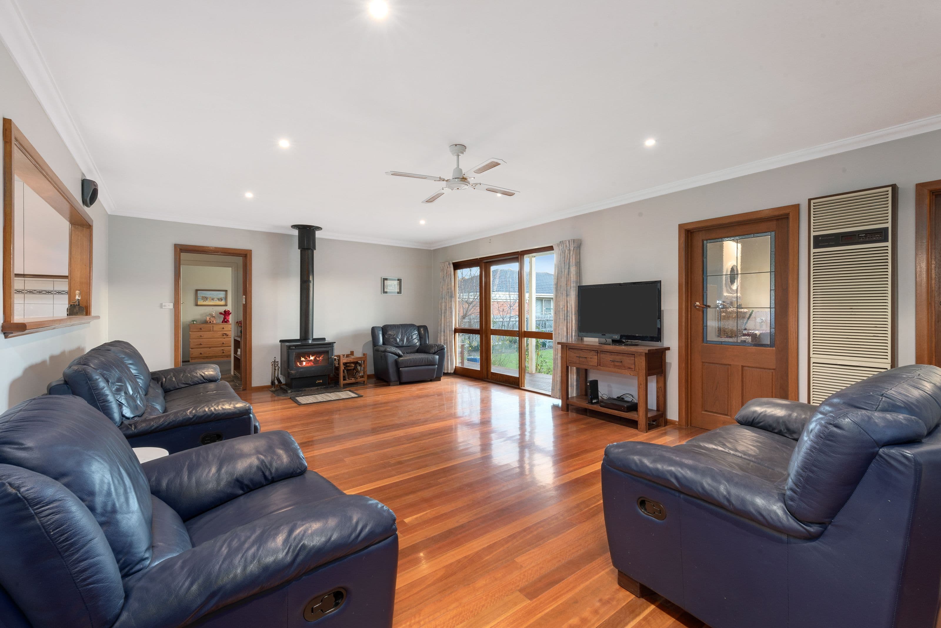 86 Liverpool Road, Kilsyth VIC 3137, Kilsyth - Thumbnail 3