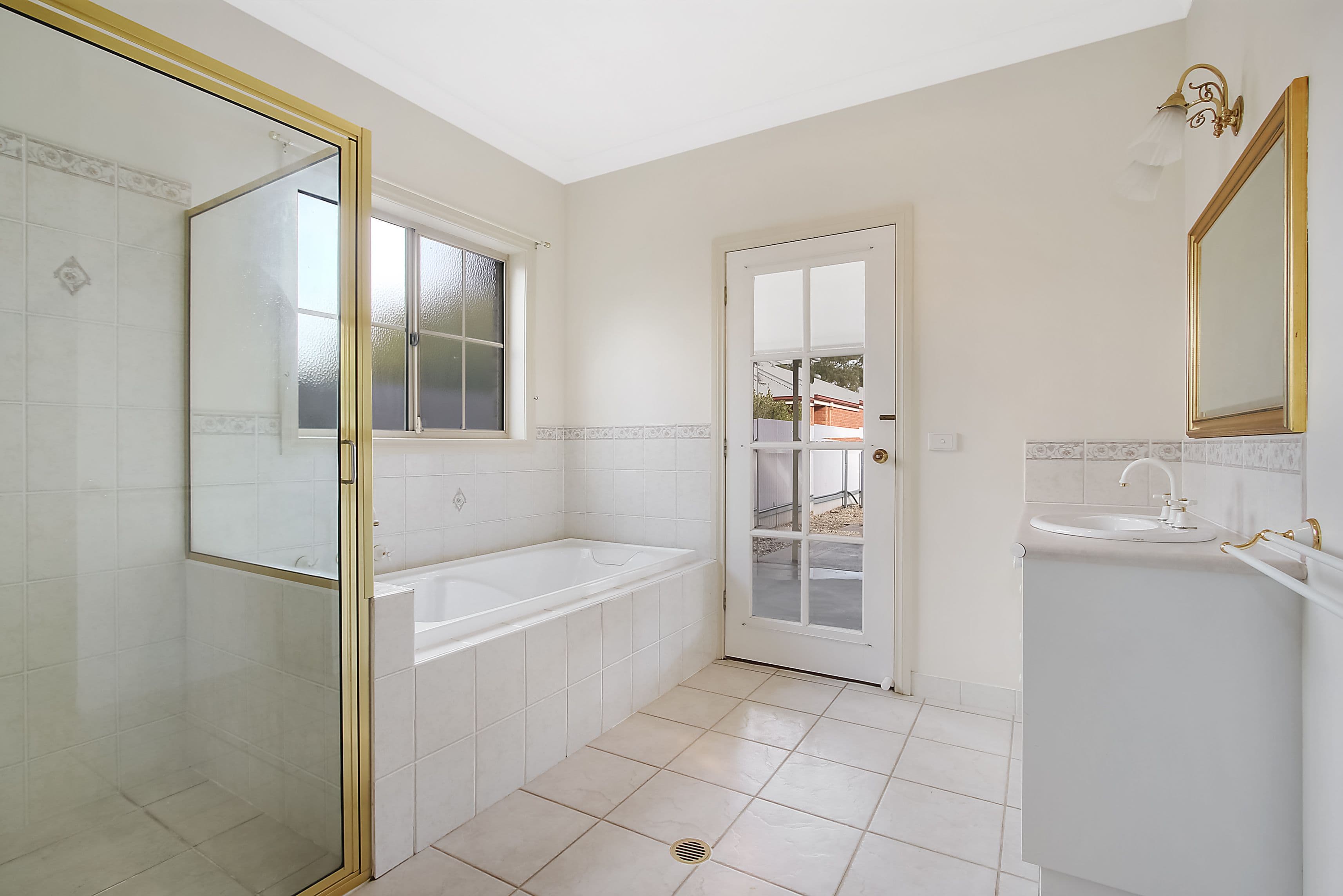 194 Bank Street, Howlong - Thumbnail 8