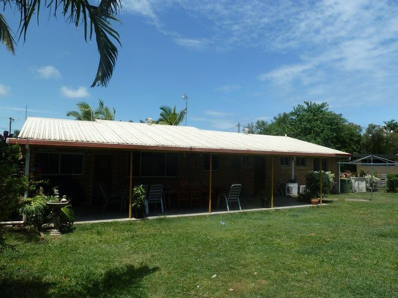 11 Barton Street, WEST MACKAY QLD 4740, West Mackay - Thumbnail 2