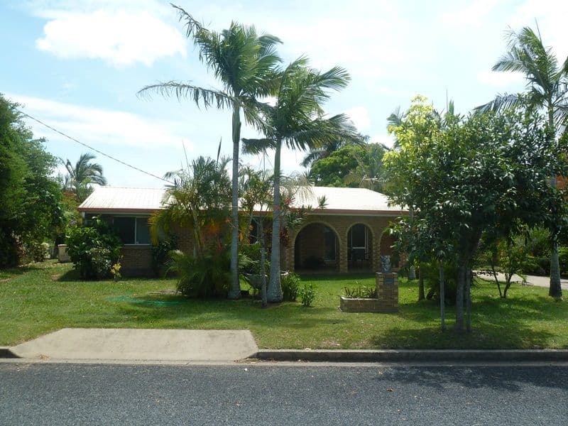 11 Barton Street, WEST MACKAY QLD 4740, West Mackay - Thumbnail 5