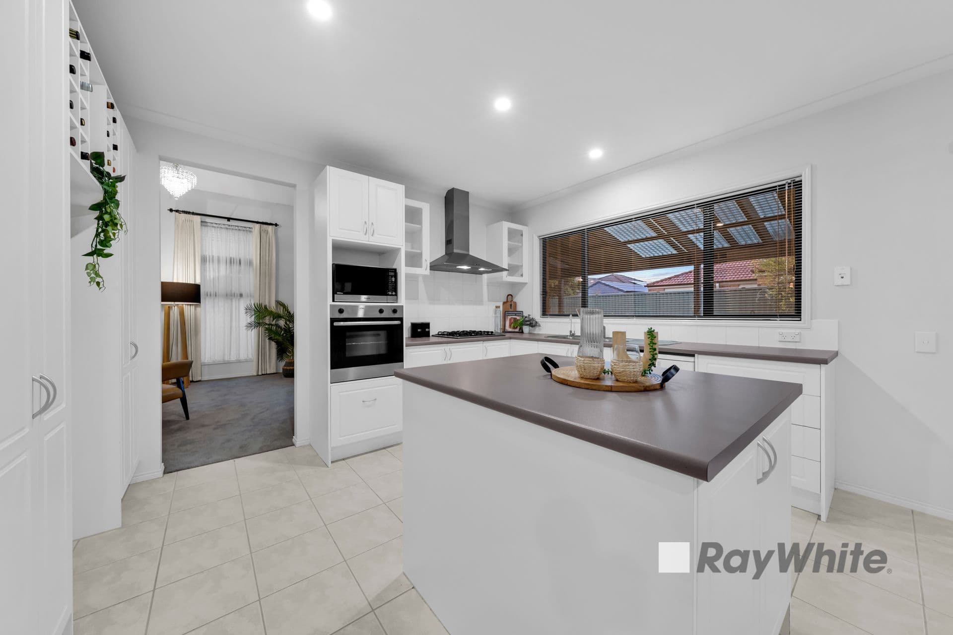 64 Harrington Drive, Narre Warren South VIC 3805, Narre Warren South - Thumbnail 3