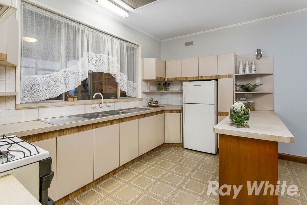 54 Ngarveno Street, Moonee Ponds VIC 3039, Moonee Ponds - Thumbnail 4