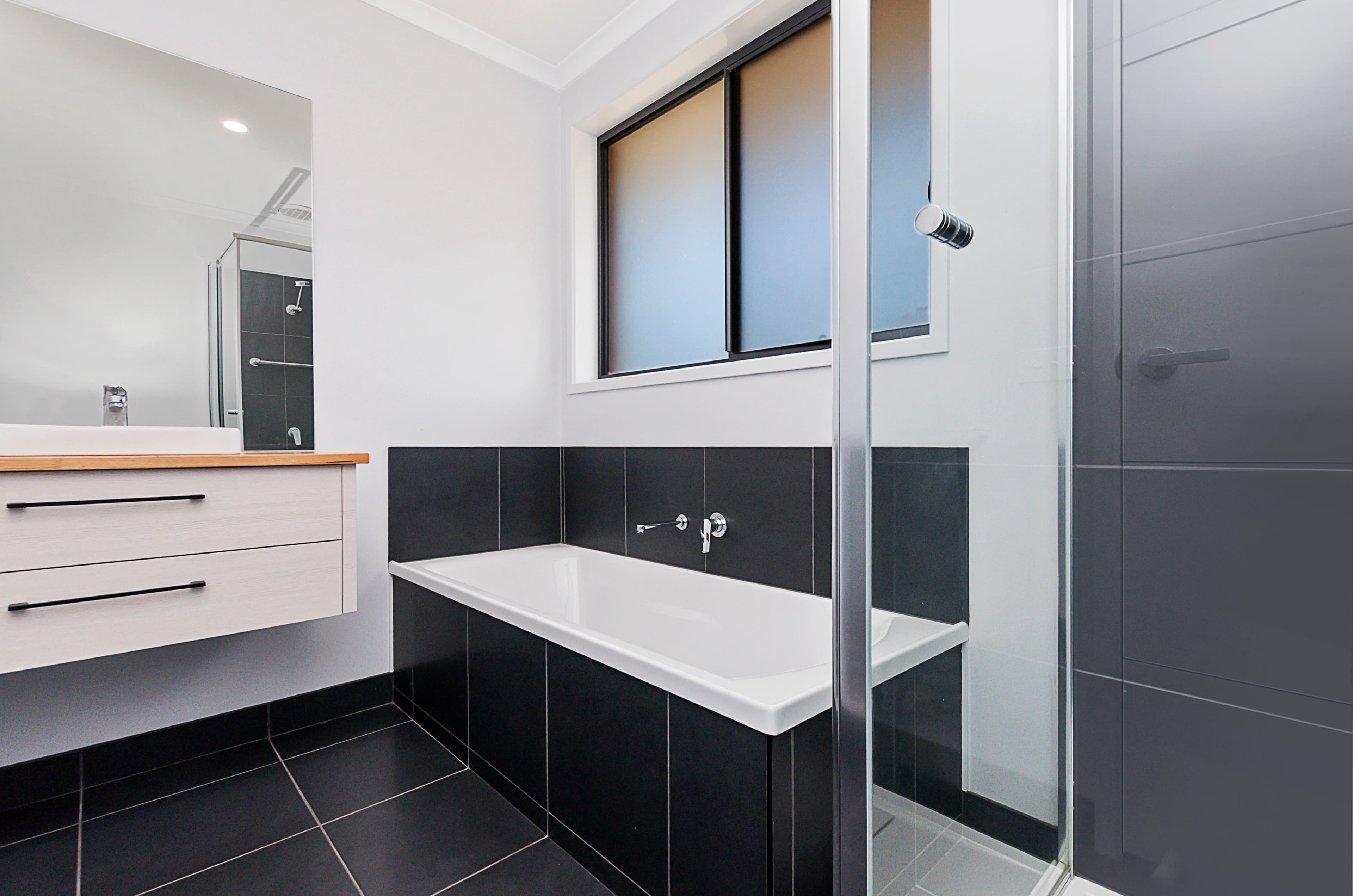 3 Learmonth Close, Warrnambool VIC 3280, Warrnambool - Thumbnail 6