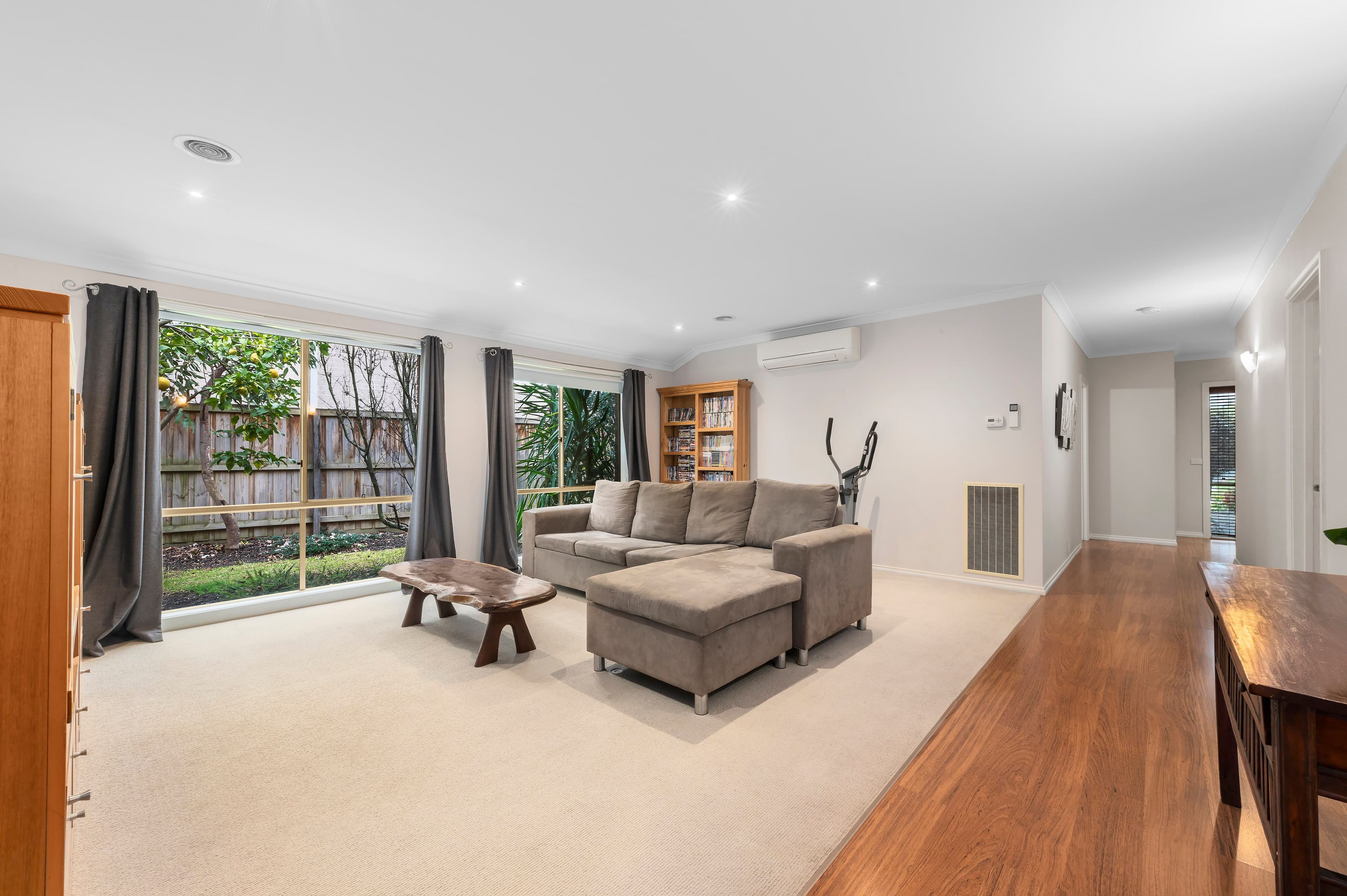 15 Grenfell Place, Lysterfield VIC 3156, Lysterfield - Thumbnail 2