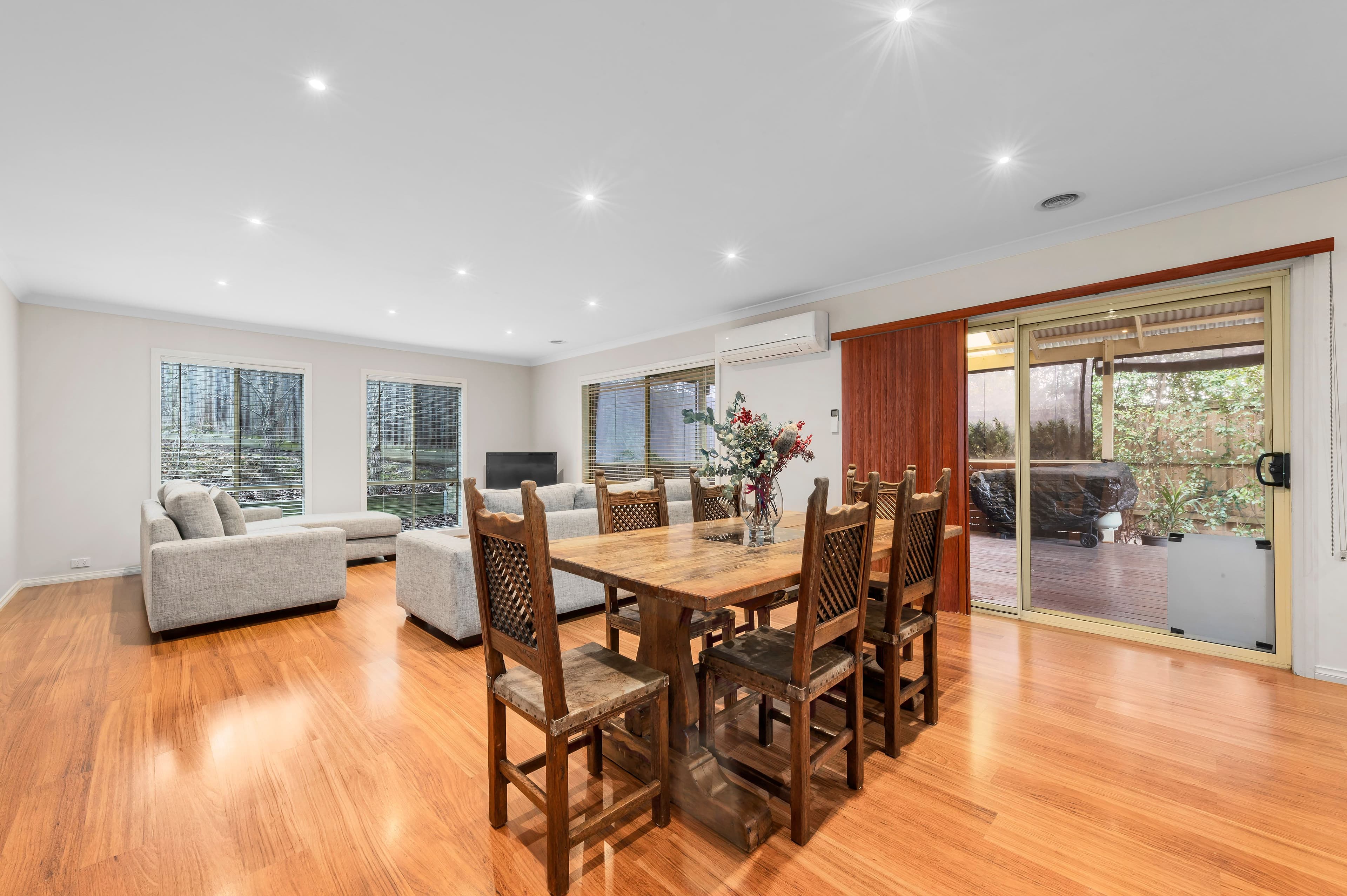 15 Grenfell Place, Lysterfield VIC 3156, Lysterfield - Thumbnail 4