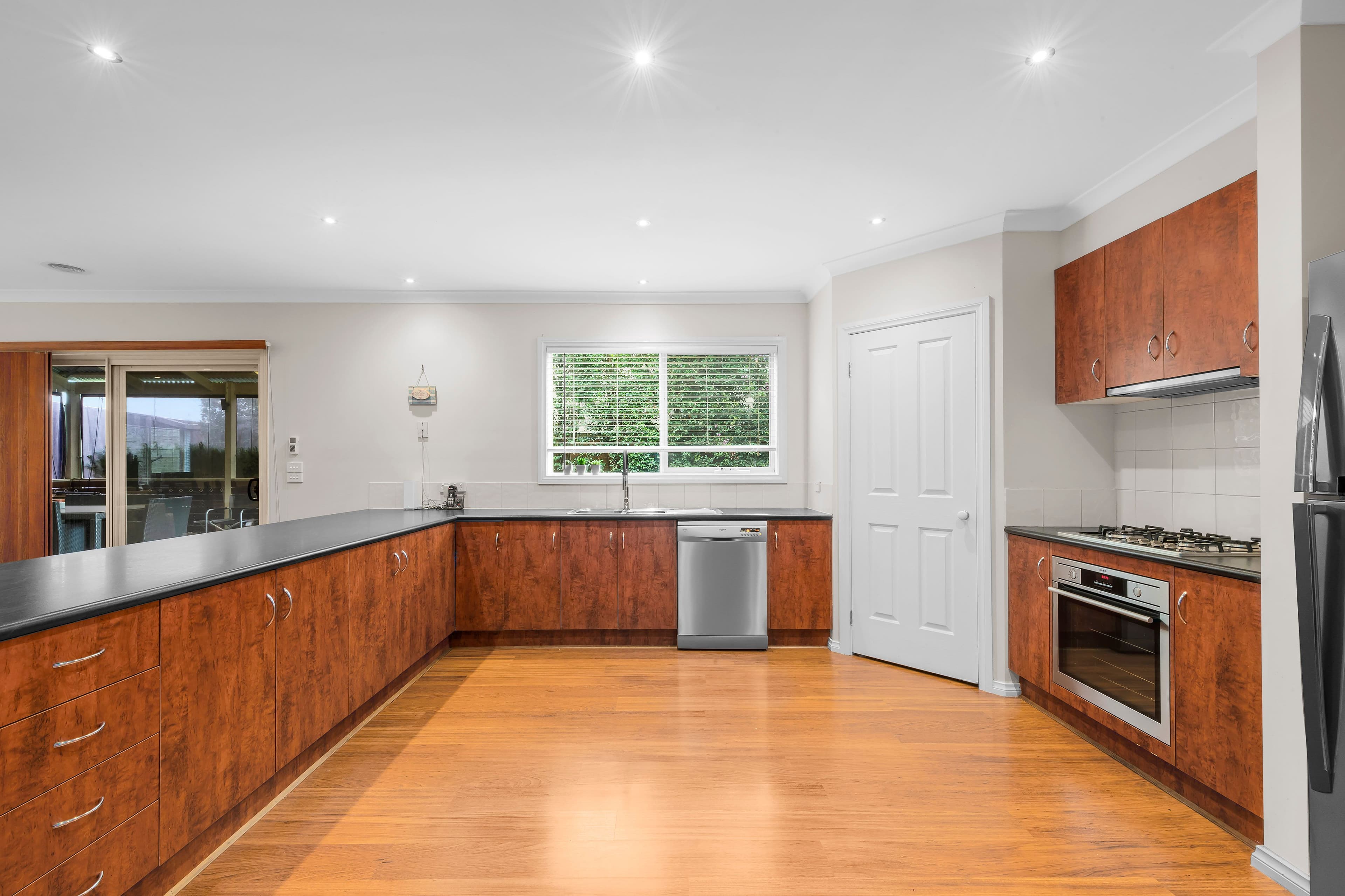 15 Grenfell Place, Lysterfield VIC 3156, Lysterfield - Thumbnail 6