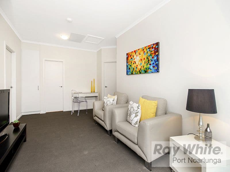 2 / 10 Leitch Avenue, Port Noarlunga SA 5167, Port Noarlunga - Thumbnail 4