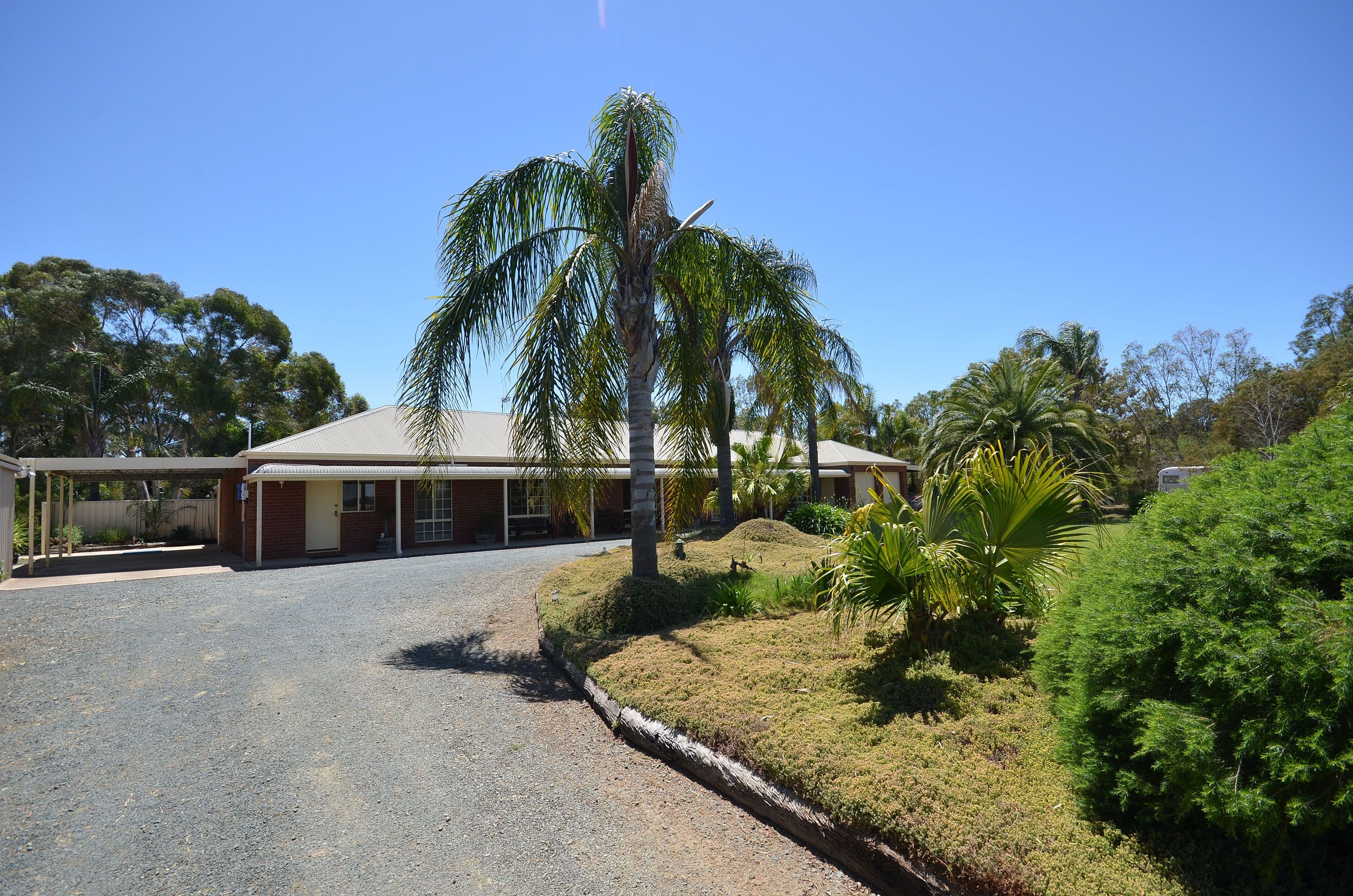 33 O'Sullivan Road, Echuca VIC 3564, Echuca - Thumbnail 2