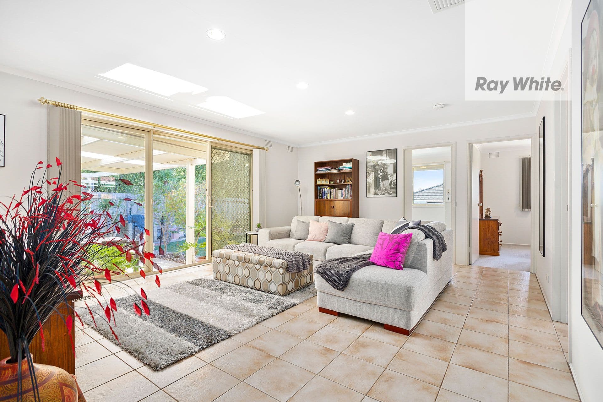 36 Redleap Avenue, Mill Park VIC 3082, Mill Park - Thumbnail 2