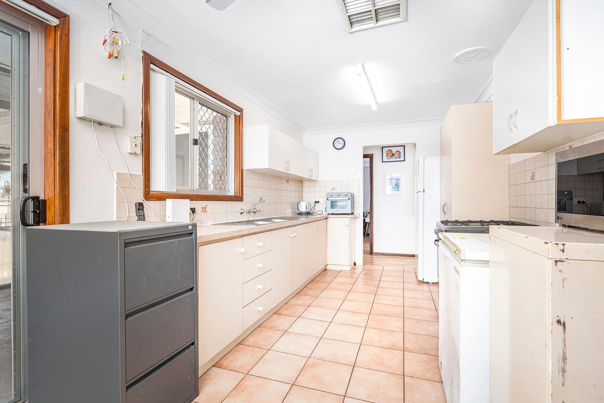 13 Levy Street, Rangeway WA 6530, Rangeway - Thumbnail 6