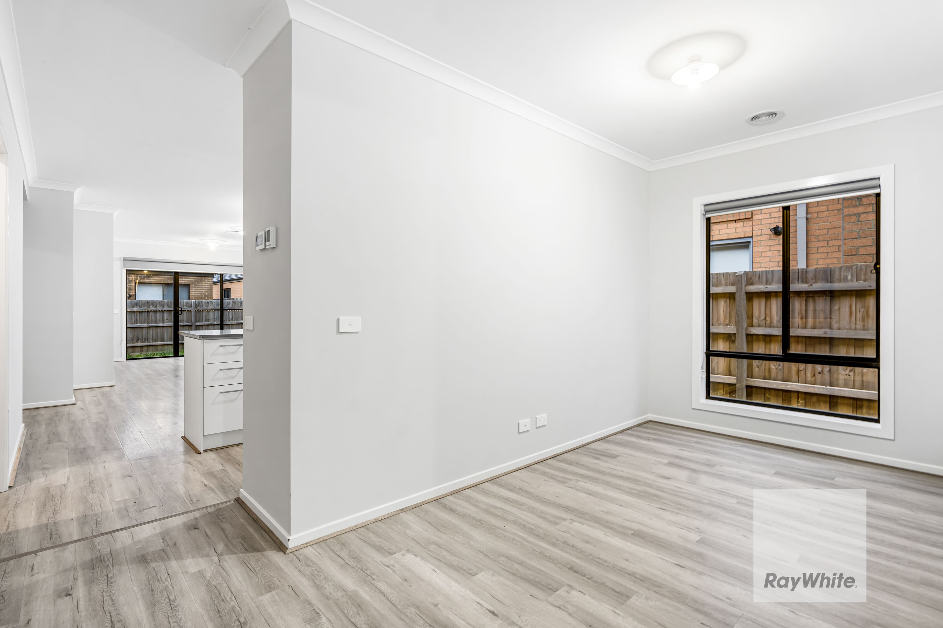 10 Broom Road, AINTREE VIC 3336, Aintree - Thumbnail 7